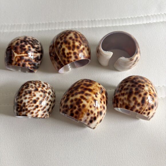 Set Of 6 Natural Tiger Cowrie Shell Napkin Rings Holders Handmade Philippines - Picture 1 of 3